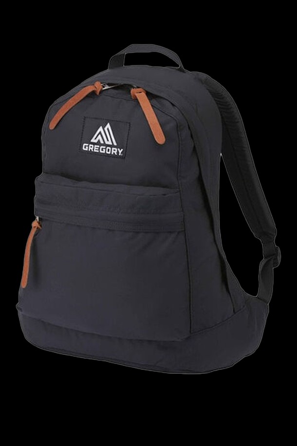 그레고리 이지데이 백팩 - BLACK은 일상 및 자전거 활동에 적합한 여성용 백팩입니다. 미니멀하고 캐주얼한 스타일의 이 백팩은 블랙 컬러의 무지 디자인에 나일론 소재로 제작되어 튼튼합니다. 사각형 모양의 미디엄 사이즈로, 지퍼형 잠금 방식과 항균 기능을 갖추어 실용성을 더했습니다. 구매 시 자전거 핸들캡을 증정합니다.
