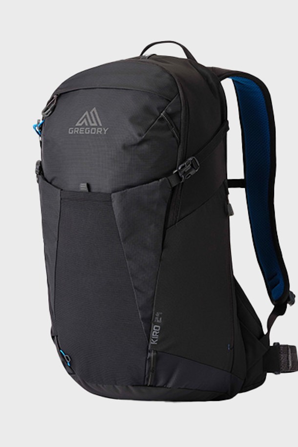 그레고리 키로24 - 알피네 블랙(ALPINE BLACK) 등산 배낭은 가볍고 실용적인 당일 산행용 배낭입니다. 블랙 색상의 무지 디자인에 나일론 소재를 사용하여 내구성을 높였으며, 미디엄 사이즈로 넉넉한 수납 공간을 제공합니다. 가방 모양은 사각형이며, 지퍼형 잠금 방식으로 내용물을 안전하게 보호합니다. 경량 기능과 사이즈 조절 기능으로 활동성을 더했으며, 등산룩, 캠핑룩, 여행룩 등 다양한 TPO에 활용 가능합니다. 고프코어, 캐주얼, 미니멀 스타일을 추구하는 분들께 추천합니다.
