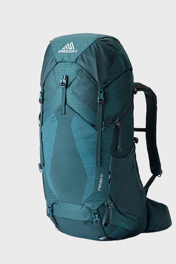 그레고리 메이븐48 XS/SM - OCEAN SLATE(36J07050)는 하이킹, 백패킹, 캠핑에 적합한 등산배낭입니다. 통기, 사이즈 조절, 경량, 방수 기능을 갖춘 나일론 소재의 무지 디자인으로, 버클 장식이 돋보입니다. 하네스 시스템, 수납공간 분리, 하이드레이션 슬리브, 플로팅 탑 포켓, 메쉬 포켓, 트레킹폴 고정 등의 특징을 갖춰 캠핑룩, 여행룩, 등산룩 등 다양한 스타일에 고프코어, 캐주얼, 미니멀한 연출을 더합니다.
