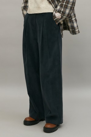 [21WT] CORDUROY WIDE TUCK PANTS - NAVY