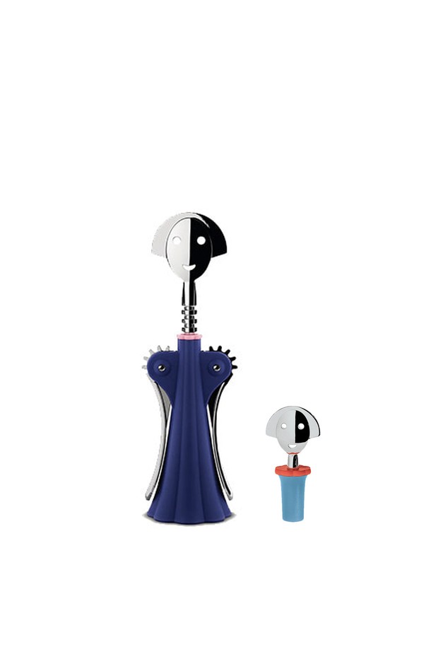 알레시(Alessi) 알레시 안나 G + 안나 와인캡2 블루 기프트 세트는 여성 피규어 디자인의 와인 오프너와 와인캡으로 구성된 주방용품 기프트 세트입니다. 아연 합금, 플라스틱, 에틸렌-비닐 아세테이트 등의 고급 소재로 제작되었으며, 발레리나를 모티브로 한 디자인이 특징입니다. 회전식 헤드와 움직이는 팔 디자인으로 사용의 재미를 더하며, 와인 오프닝 및 보관 기능을 제공합니다. 알레산드로 멘디니(Alessandro Mendini)의 디자인으로 크롬 도금 처리되어 세련된 느낌을 선사하며, 선물용 패키지로 특별함을 더했습니다.
