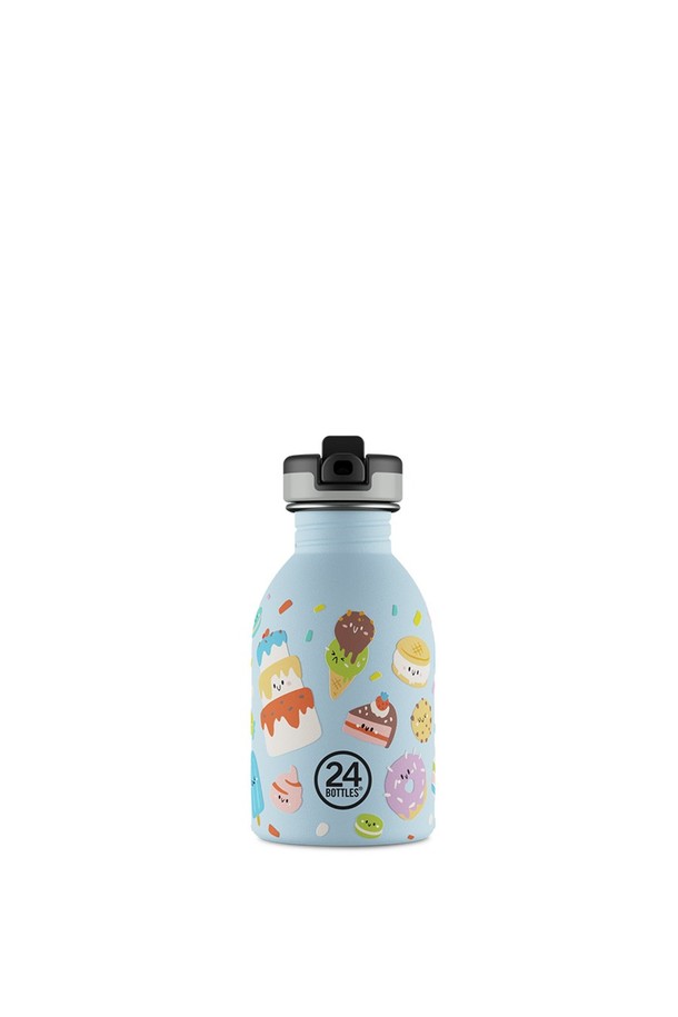 [24보틀] 24보틀 어반 250ml 스위트 프렌드 / 24B-2096은 250ml 용량의 스테인리스스틸 텀블러입니다. 하늘색 컬러에 귀여운 캐릭터 프린트가 돋보이는 디자인으로, 보온 및 보냉 기능을 갖춰 실용적입니다. 이중 구조로 제작되어 휴대하기 편리하며, 음료 보관을 위한 용도로 적합합니다. 일상생활에서 음료를 즐길 때 유용하게 사용할 수 있습니다.
