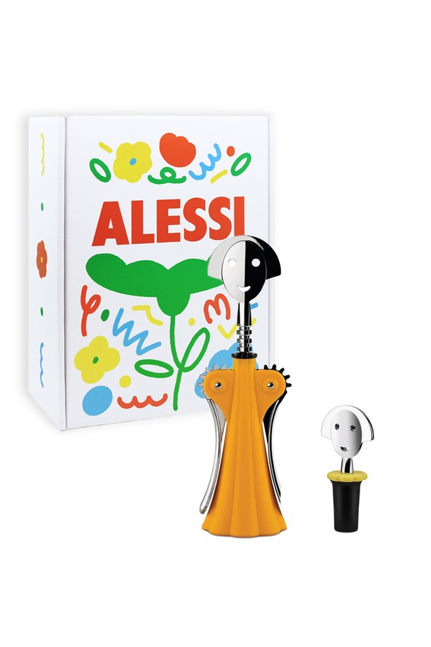 알레시 안나G + 안나 와인캡2 블랙 기프트 세트는 여성 피규어 디자인이 돋보이는 주방용품 세트입니다. 이탈리아 디자이너 알레산드로 멘디니의 디자인으로, 발레리나 여자친구에서 영감을 받아 우아함을 더했습니다. 와인 오프너와 와인 스토퍼로 구성되어 있으며, 와인 오프너는 머리를 돌리면 팔이 올라가는 독특한 구조를 자랑합니다. 스토퍼에는 안나의 미소가 새겨져 있어 실용성과 장식성을 동시에 만족시킵니다. 블랙, 옐로우, 레드, 블루, 핑크 등 다양한 색상으로 출시되었습니다.
