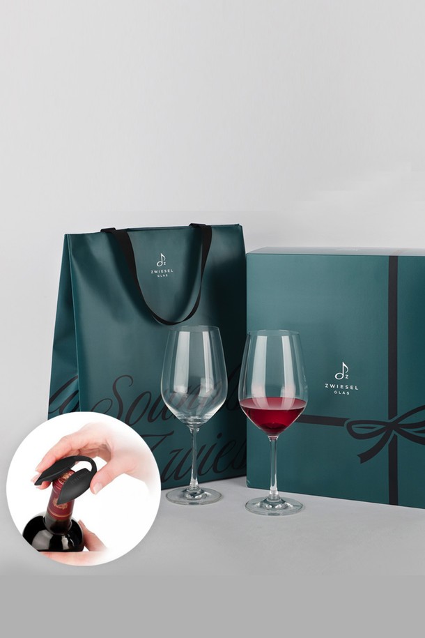 [즈비젤글라스] 비냐 와인잔 2p 3종택1 (호일커터증정)은 트라이탄 크리스탈 소재로 제작되어 맑고 투명한 아름다움을 선사합니다. 티타늄과 지르코늄을 함유하여 내구성을 높였으며, 무연 및 무바륨으로 안심하고 사용할 수 있습니다. 얇은 림 디자인은 와인의 풍미를 극대화하며, 긴 스템은 우아한 분위기를 더합니다. 와인, 샴페인, 맥주 등 다양한 음료를 즐기기에 적합하며, 향과 맛을 오랫동안 보존할 수 있도록 설계되었습니다. 보르도, 버건디, 레드와인, 화이트와인, 샴페인 글라스 중 선택 가능하며, 호일커터가 함께 제공됩니다.
