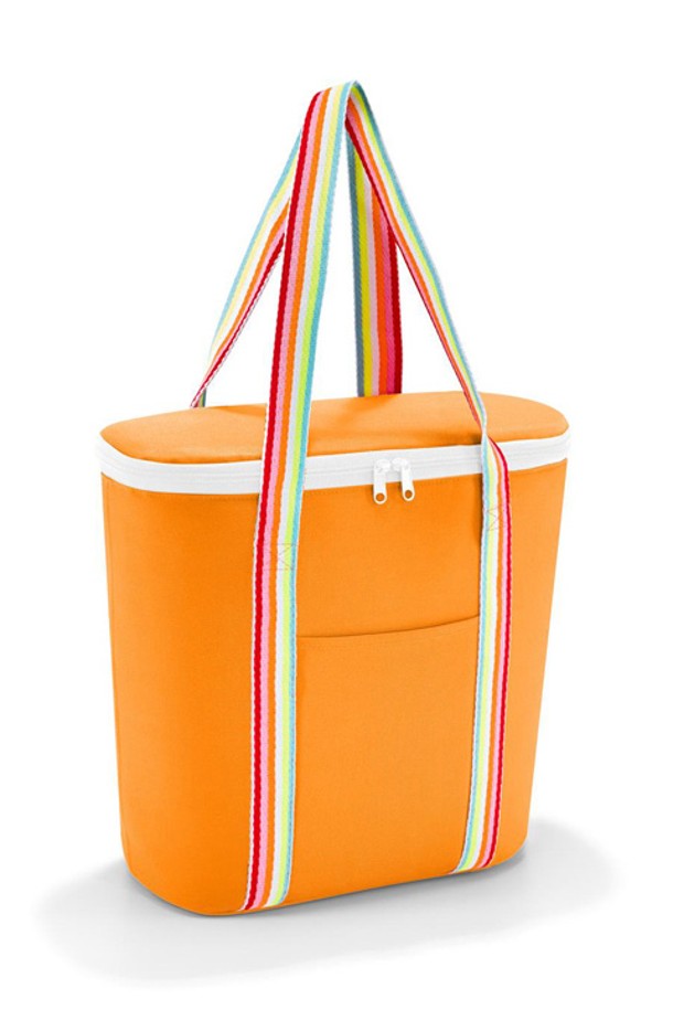 [라이젠탈] 써모 쇼퍼백 팝만다린 RSTOV3081은 재활용 PET 소재를 사용하여 제작된 여성용 미디엄 사이즈의 보온보냉 쇼퍼백입니다. 팝 만다린 컬러의 무지 디자인에 지퍼 디테일이 돋보이며, 넉넉한 수납공간과 와인병 수납이 가능한 실용적인 아이템입니다. 피크닉, 캠핑, 쇼핑 등 다양한 용도로 활용 가능하며, 내부 단열재와 발수 기능으로 내용물을 안전하게 보호해줍니다.
