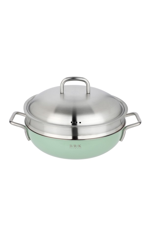 [BRK] 노르딕 통5중 WOK 28cm 그린(스티머 포함)은 볶음 요리와 찜 요리에 적합한 제품입니다. 28cm 사이즈에 통5중 구조로 제작되어 열 효율이 뛰어나고, 양손잡이 디자인으로 안정적인 사용이 가능합니다. 스테인리스 소재로 만들어져 내구성이 뛰어나며, 그린 & 실버 색상으로 주방 인테리어에 포인트를 줄 수 있습니다. 뚜껑과 스티머가 포함되어 있어 다양한 요리를 편리하게 즐길 수 있습니다.
