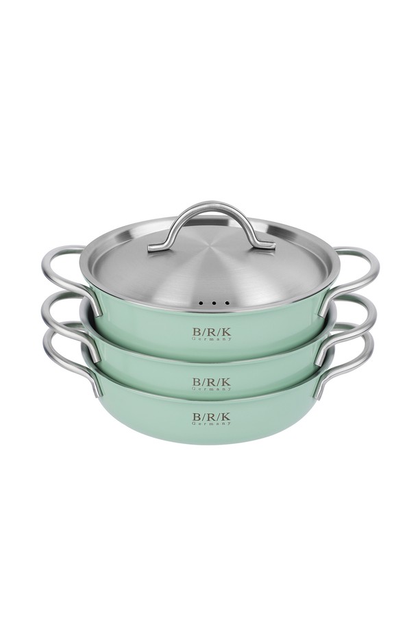 [BRK] 노르딕 통5중 미니맥스 그린 3종(20전골,20L,20H)은 주방을 더욱 다채롭게 만들어 줄 스테인리스 소재의 3종 세트입니다. 미니맥스 시리즈로, 전골냄비, 냄비, 프라이팬으로 구성되어 다양한 요리에 활용할 수 있습니다. 20cm 사이즈로 실용적이며, 양손잡이 디자인과 뚜껑을 포함하여 편리성을 높였습니다. 노르딕 디자인과 그린 컬러가 조화롭게 어우러져 주방에 산뜻함을 더합니다. 통5중 구조로 제작되어 뛰어난 열 효율을 자랑합니다.
