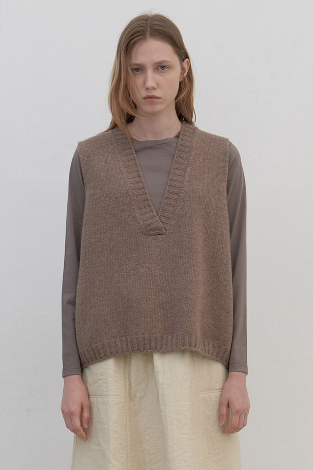 AYU - 베스트 - [24FW] ﻿wool knit vest- brown