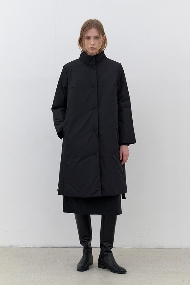 AYU - 코트 - [24FW] recycle belted padding coat-black