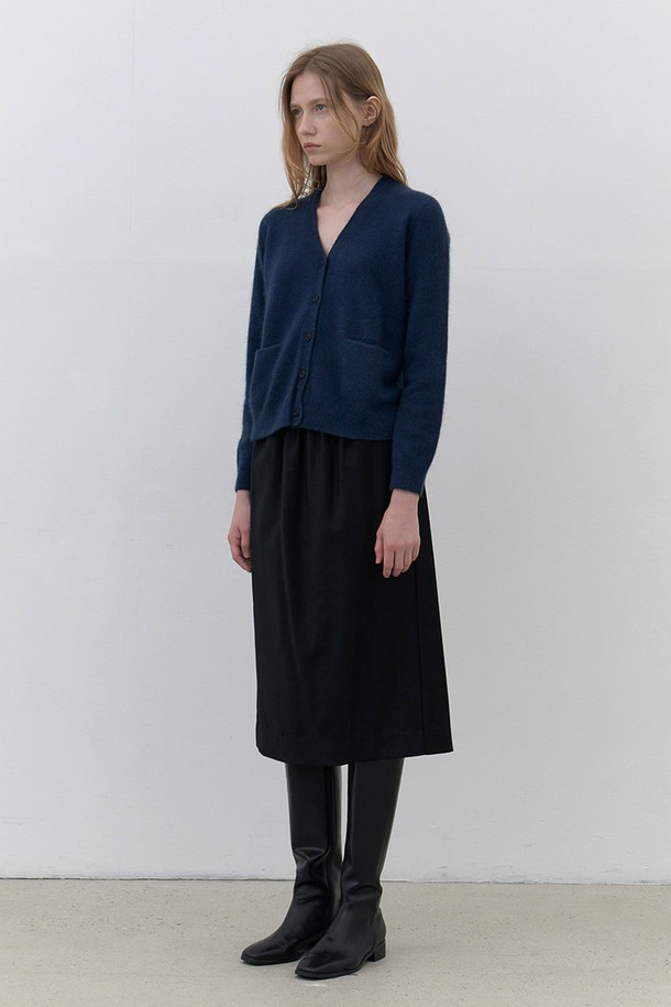 AYU - 미디스커트 - [24FW] cashmere h line skirt-black