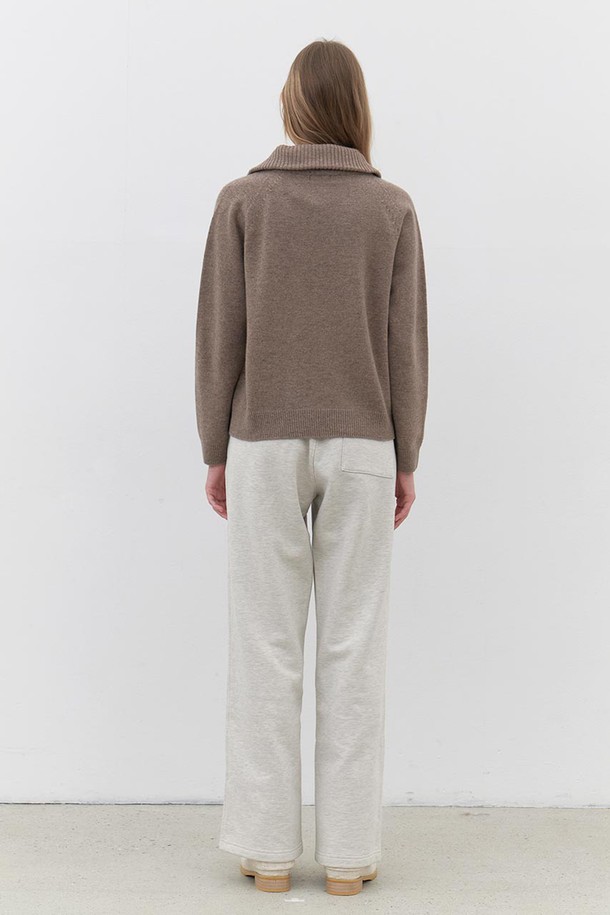 AYU - 스웨터 - [24FW] ﻿zip-up wool pullover- brown