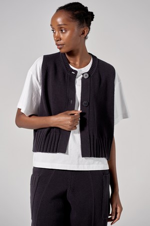 ROUND OPEN VEST (CHARCOAL)