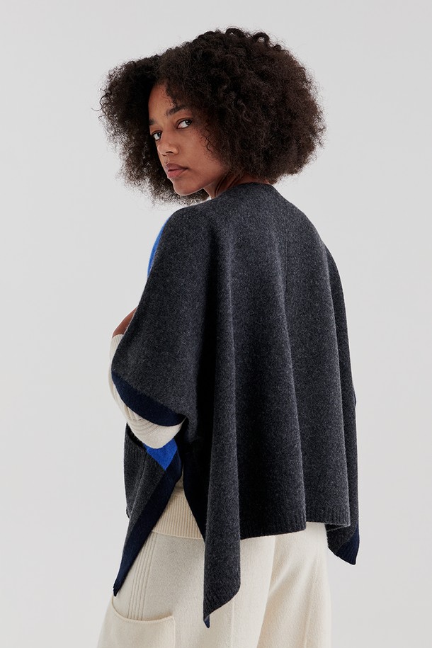 PLUSH'MERE - 스웨터 - BLOCK CAPE CARDIGAN (BLUE)