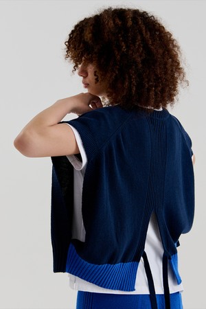 SLEEVELESS CARDIGAN (NAVY)