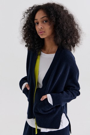 COLOR TAPE CARDIGAN (NAVY)