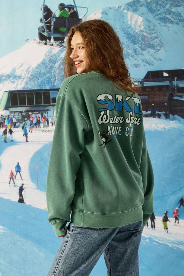 BIG WAVE - 스웻셔츠 - [BIG WAVE] PENGUIN ALPINE CLUB SWEATSHIRT (PINE GREEN)