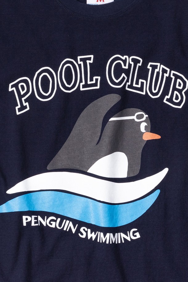 BIG WAVE - 반팔티셔츠 - [BIG WAVE] PENGUIN SWIM POOL CLUB T-SHIRT (PEONY NAVY)