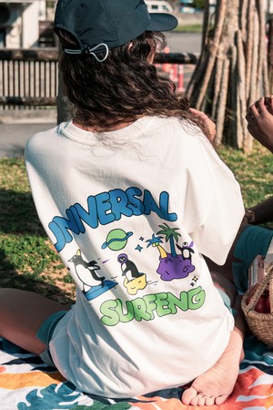 유니버셜 서펭 반팔 티셔츠 (오프 화이트)