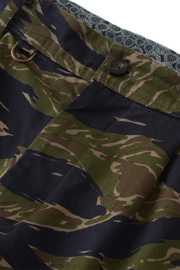 RAMOLIN - 캐주얼팬츠 - Usual Belted Pants Tiger Camo