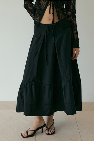 Unbalance long skirt (black)