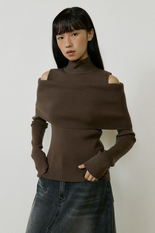 Lucir zu - 스웨터 - Overlap Turtleneck Knit (brown)