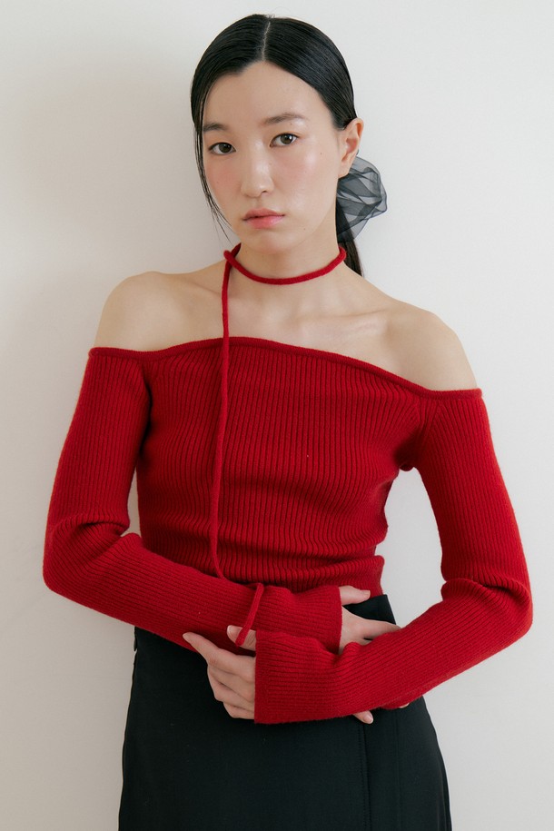 Lucir zu - 스웨터 - Wool Upper Strap knit (red)