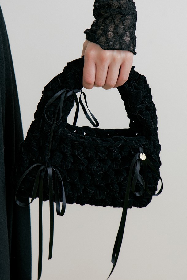 Lucir zu - 숄더백 - Flocking Croche Handmade Bag (black)