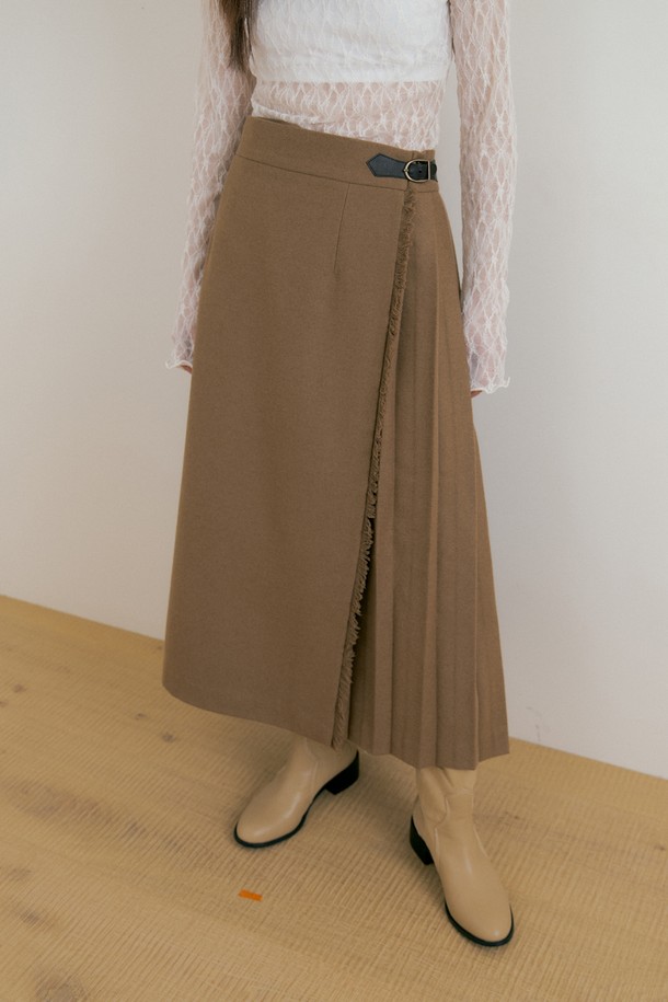 Lucir zu - 롱스커트 - Fringe Wool Pleated Skirt (beige)