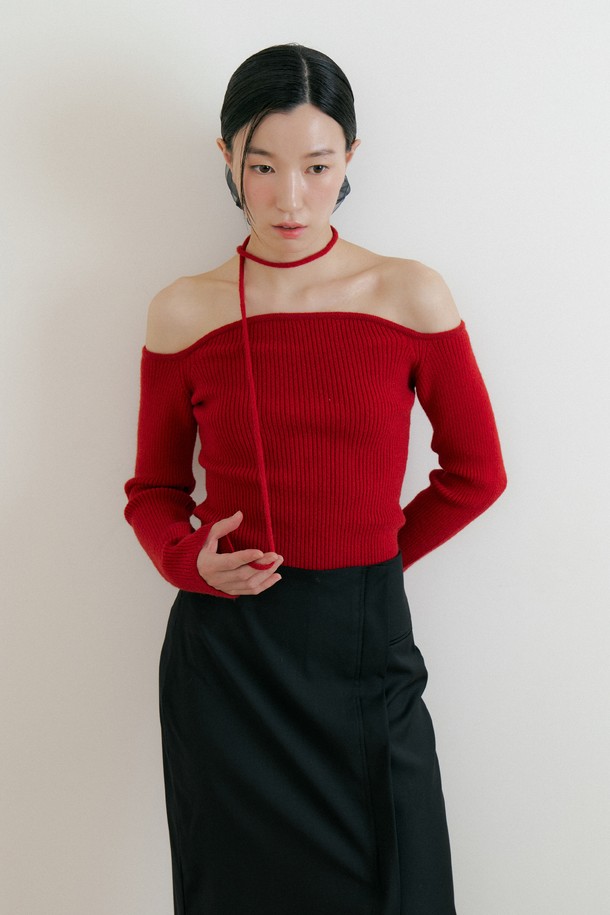 Lucir zu - 스웨터 - Wool Upper Strap knit (red)