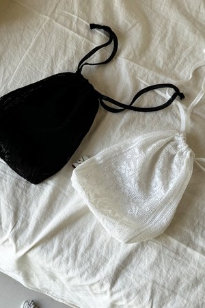 Purre lace pouch