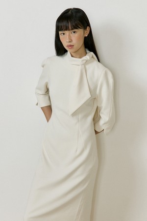 Muffler One-piece (ivory)