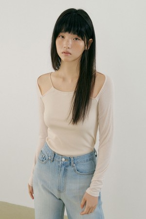 Strap Hole Sleeve (cream)