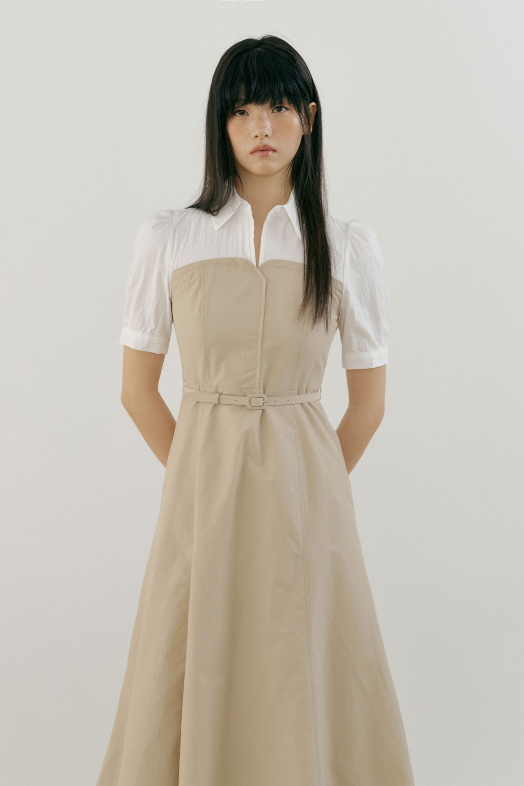 Lucir zu - 반소매 원피스 - Bustier Flare One-piece (beige)