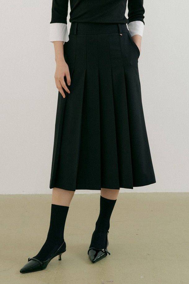 Lucir zu - 미디스커트 - Reverse Pleats Skirt (black)