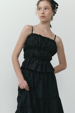 Romantic Frill Sleeveless Blouse (black)