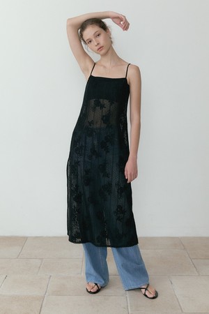 Wildeflower Lace Sleeveless One-piece (black)