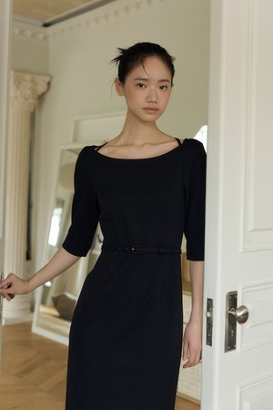 Thalia Belted Boatneck Dress (black)
