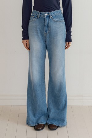 Wide Bootcut Jeans (blue)