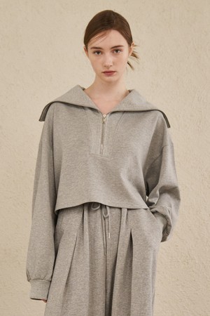 Wide Collar Crop T-Shirts - M. Gray