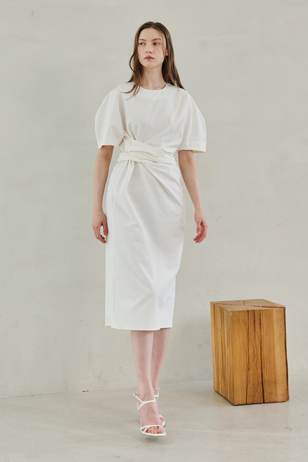 NOUVE - 반소매 원피스 - Drape Waist Tie Dress - White