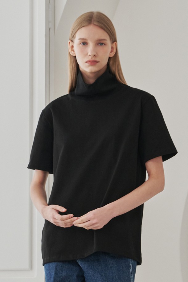 NOUVE - 반소매 티셔츠 - Half Sleeve Turtleneck T-Shirts - Black