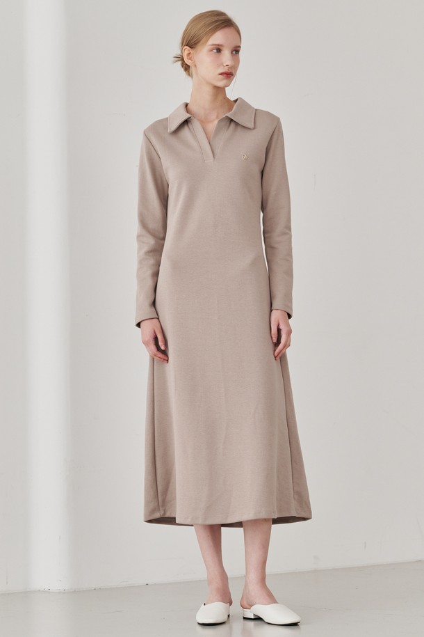 NOUVE - 긴소매 원피스 - Slim Fit Collar Dress - Beige