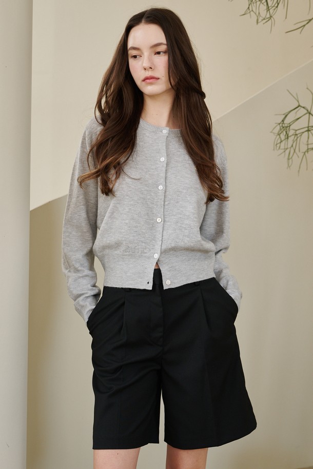 NOUVE - 가디건 - 라운드 넥 클래식 가디건 - 멜란지 그레이 / Round Neck Classic Cardigan - M. Gray