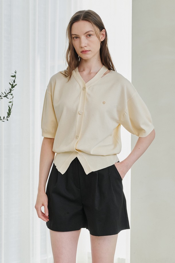 NOUVE - 가디건 - V Neck Cut Out Half Sleeve Cardigan - Light Yellow