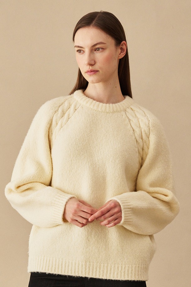 NOUVE - 스웨터 - Round Neck Wool Knit - Ivory