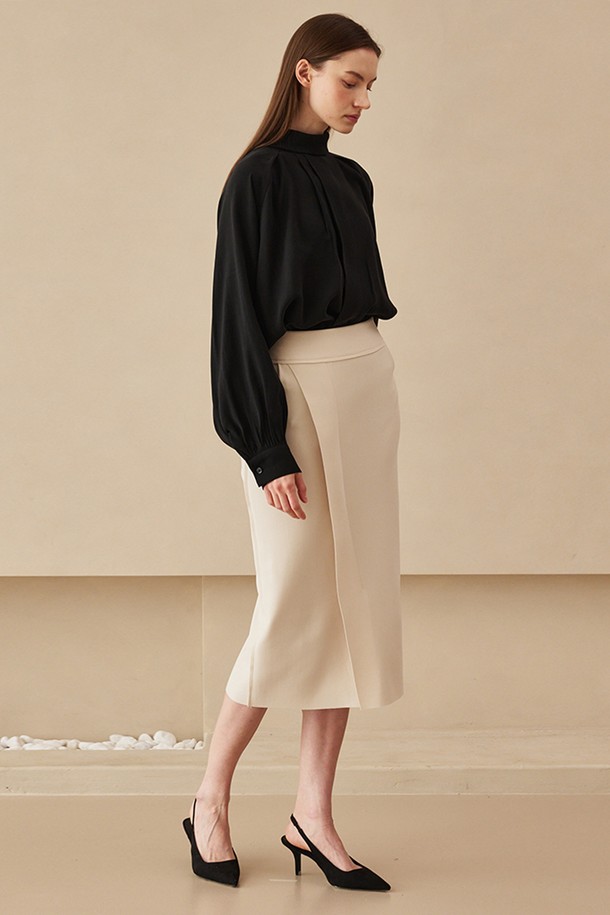 NOUVE - 미디스커트 - Slit Cut Out Skirt - Cream