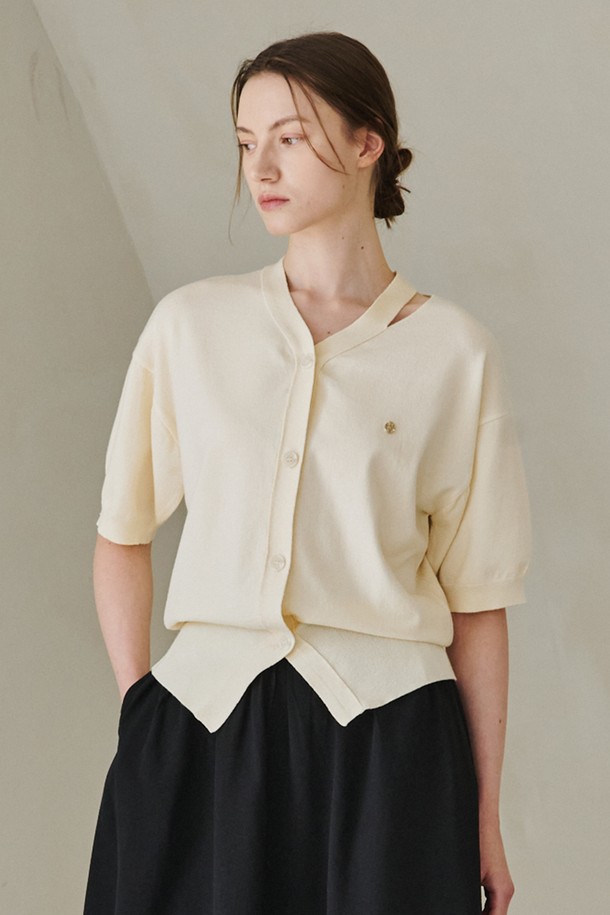 NOUVE - 가디건 - V Neck Cut Out Half Sleeve Cardigan - Light Yellow