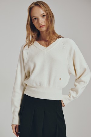 울 브이넥 니트 - 아이보리 / Wool V-Neck  Knit - Ivory