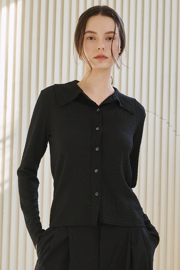 NOUVE - 블라우스 - 카라 버튼 블라우스 -  블랙 / Collar Button Blouse - Black