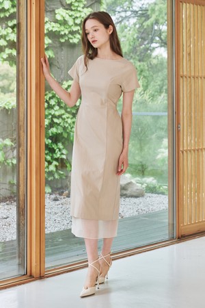 보트넥 쉬폰 레이어드 드레스 - 베이지 / Boat Neck Chiffon Layered Dress - Beige